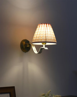 Rosvyn Wall Lamp