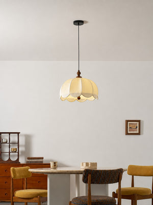 Ruffle Pendant Lamp