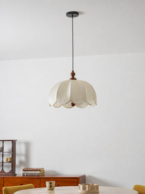 Ruffle Pendant Lamp
