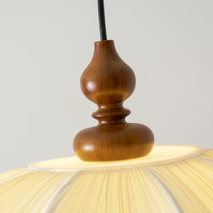 Ruffle Pendant Lamp