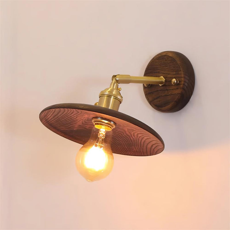 Runia Wood Wall Lamp – detail 2