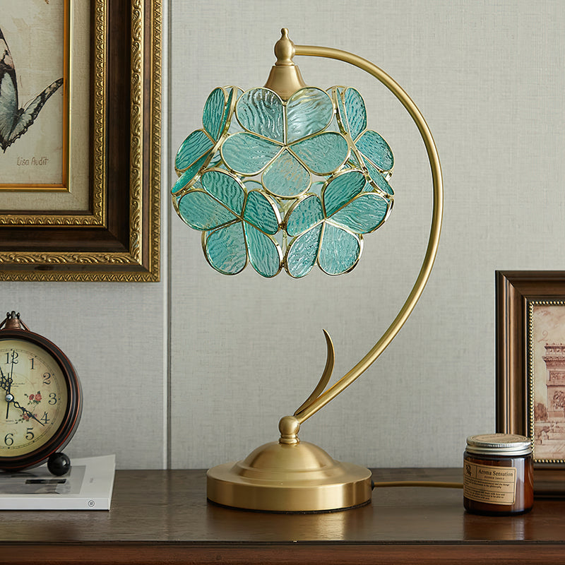 Serenity Petal Table Lamp – detail 2
