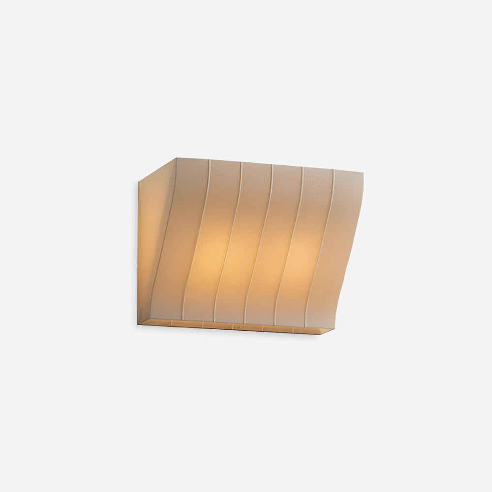 Serra Wall Lamp