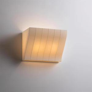 Serra Wall Lamp