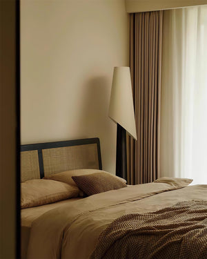 Solstice Flow Floor Lamp