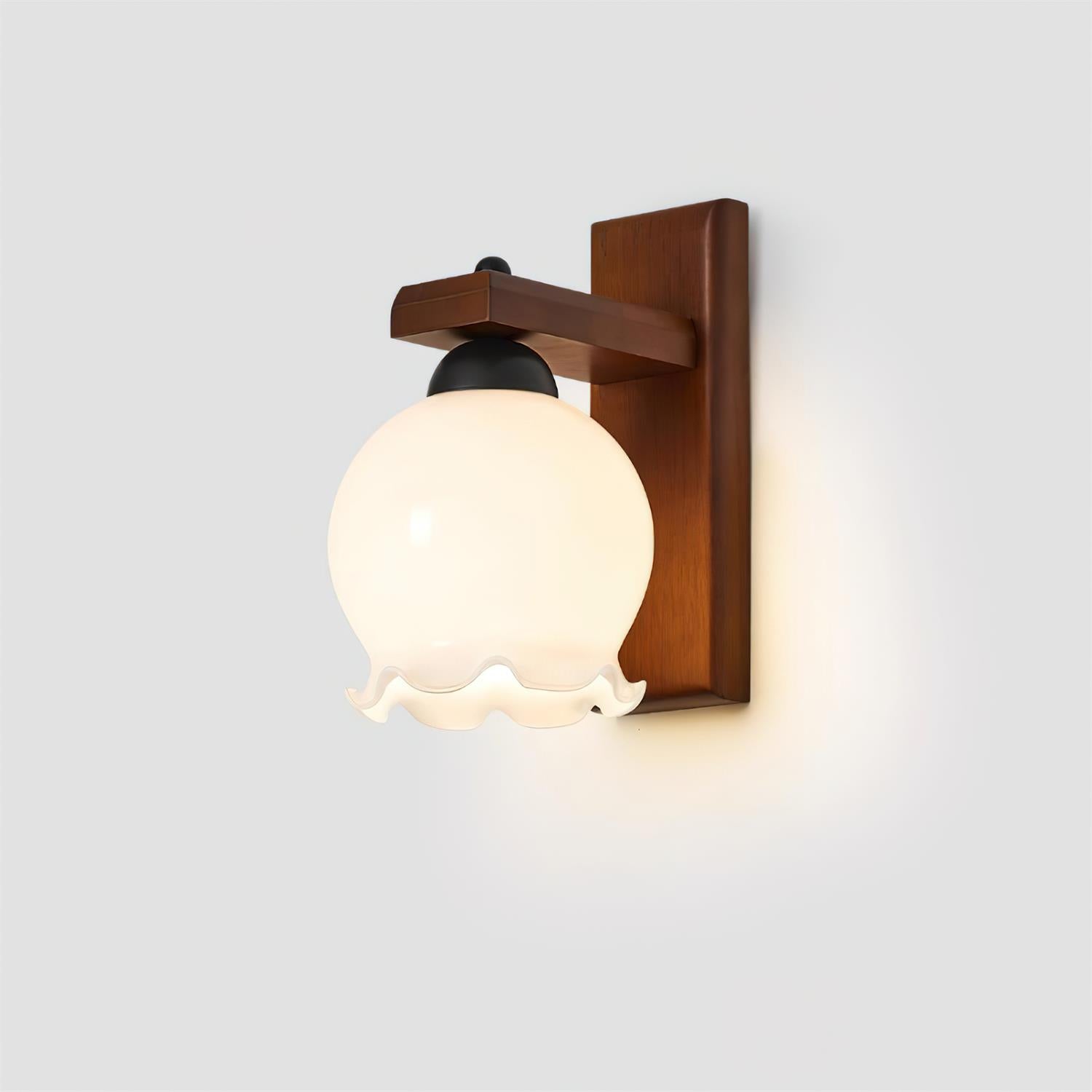 Sorra Wall Lamp