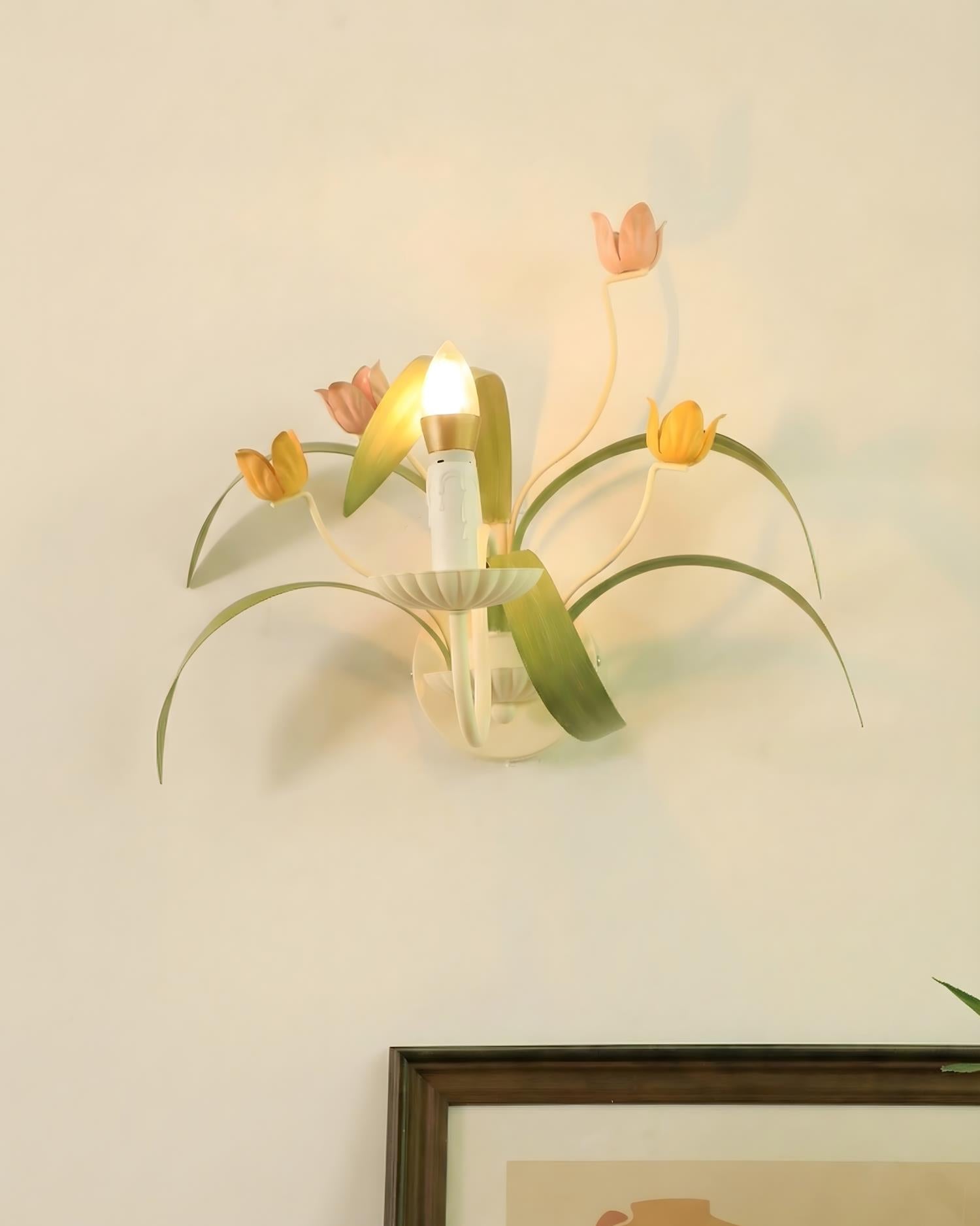 Springeau Wall Lamp