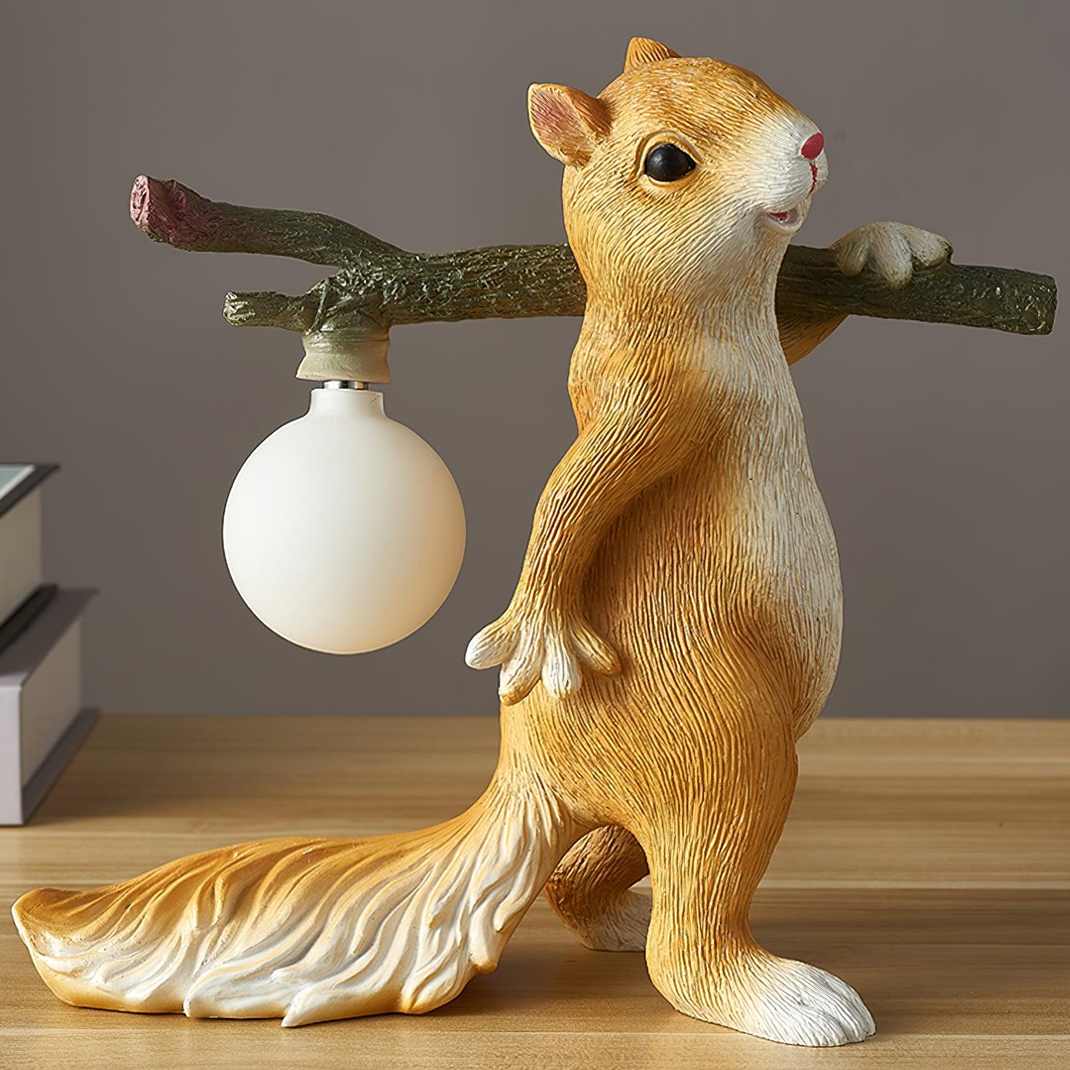 Squirrel Table Lamp 9.8″ - Docos