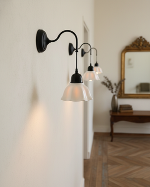 Stillflower Wall Lamp