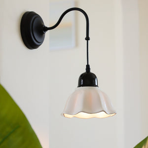 Stillflower Wall Lamp