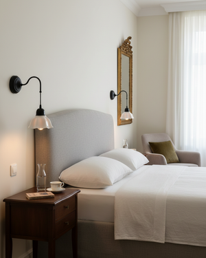 Stillflower Wall Lamp