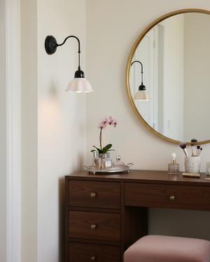 Stillflower Wall Lamp