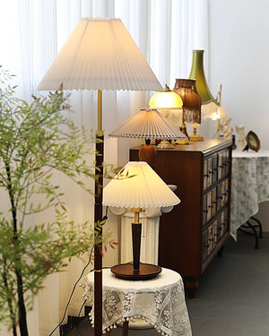 Suki Pleated Table Lamp 20.9″