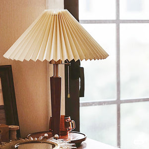 Suki Pleated Table Lamp 20.9″