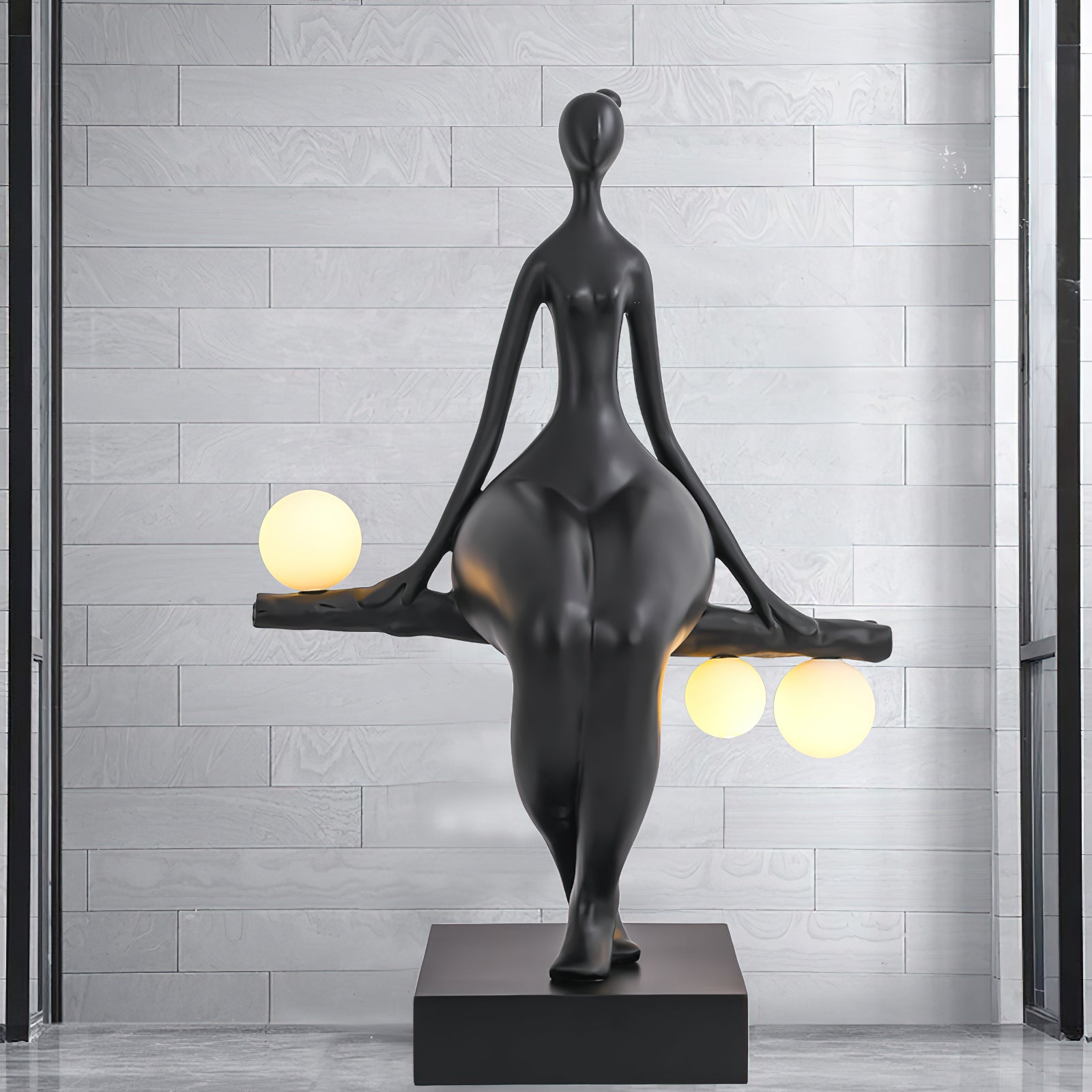 Tennie Sculpture Floor Lamp