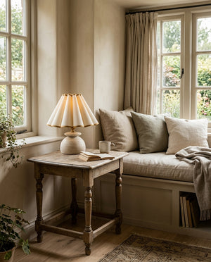 Tessavon Table Lamp
