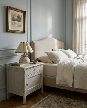 Tessavon Table Lamp