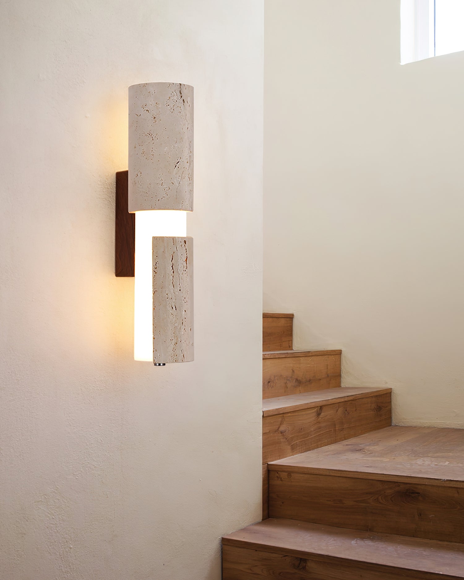 Tolira Wall Lamp
