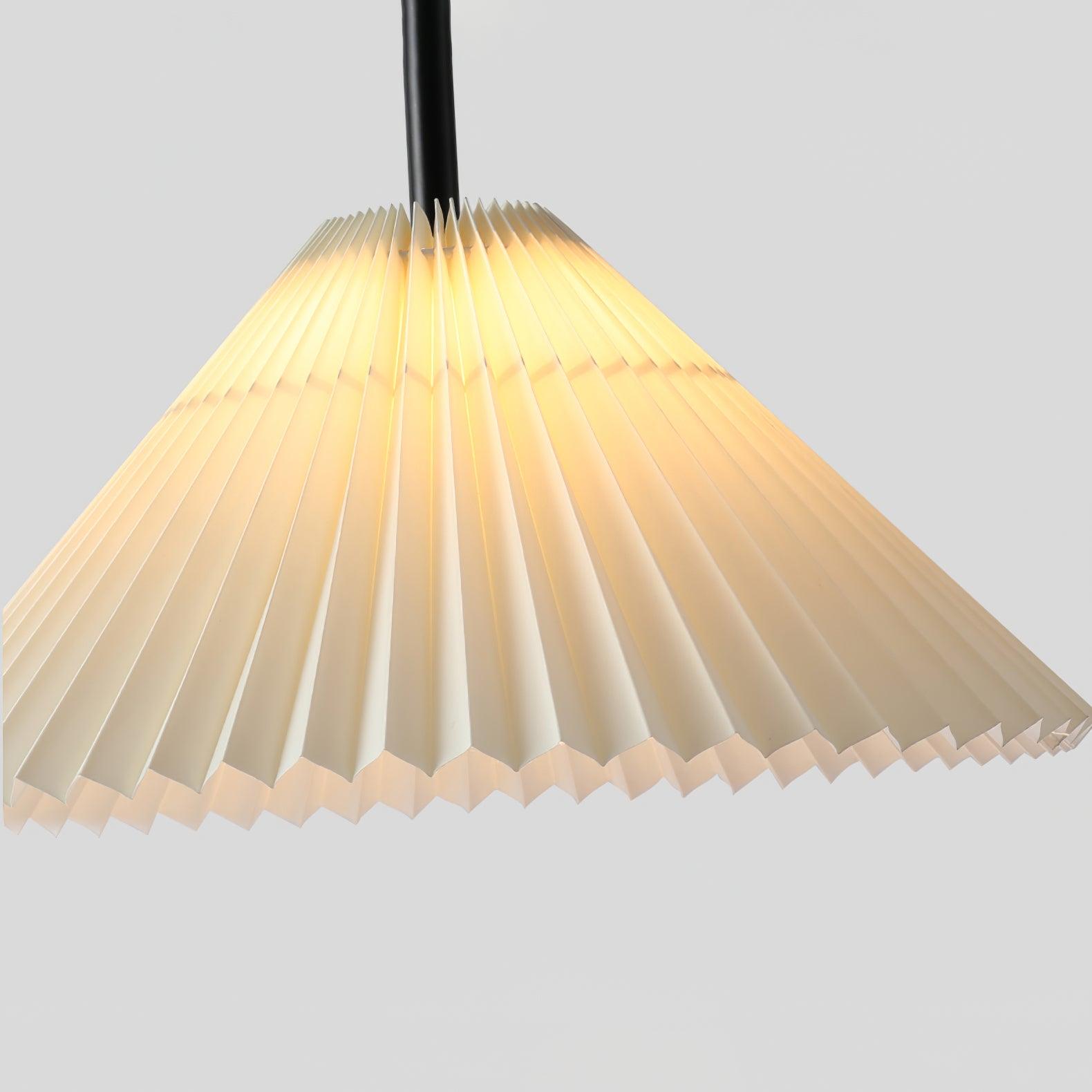 Tove Pleated Floor Lamp 61″