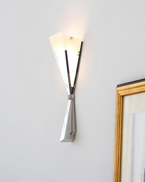 Veltris Wall Lamp