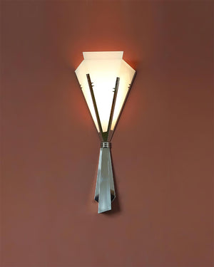 Veltris Wall Lamp