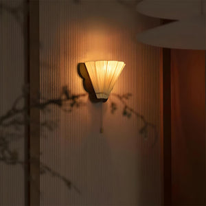 Velune Wall Lamp