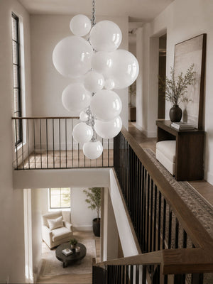 Velymo Grapetta Chandelier