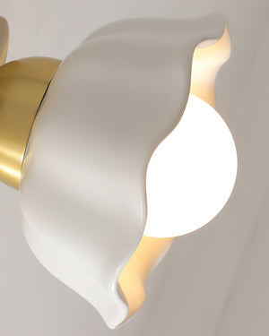 Vena Brass Wall Lamp