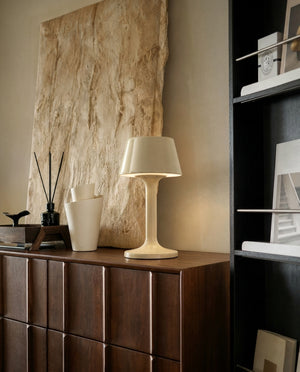 Verniko bordslampa