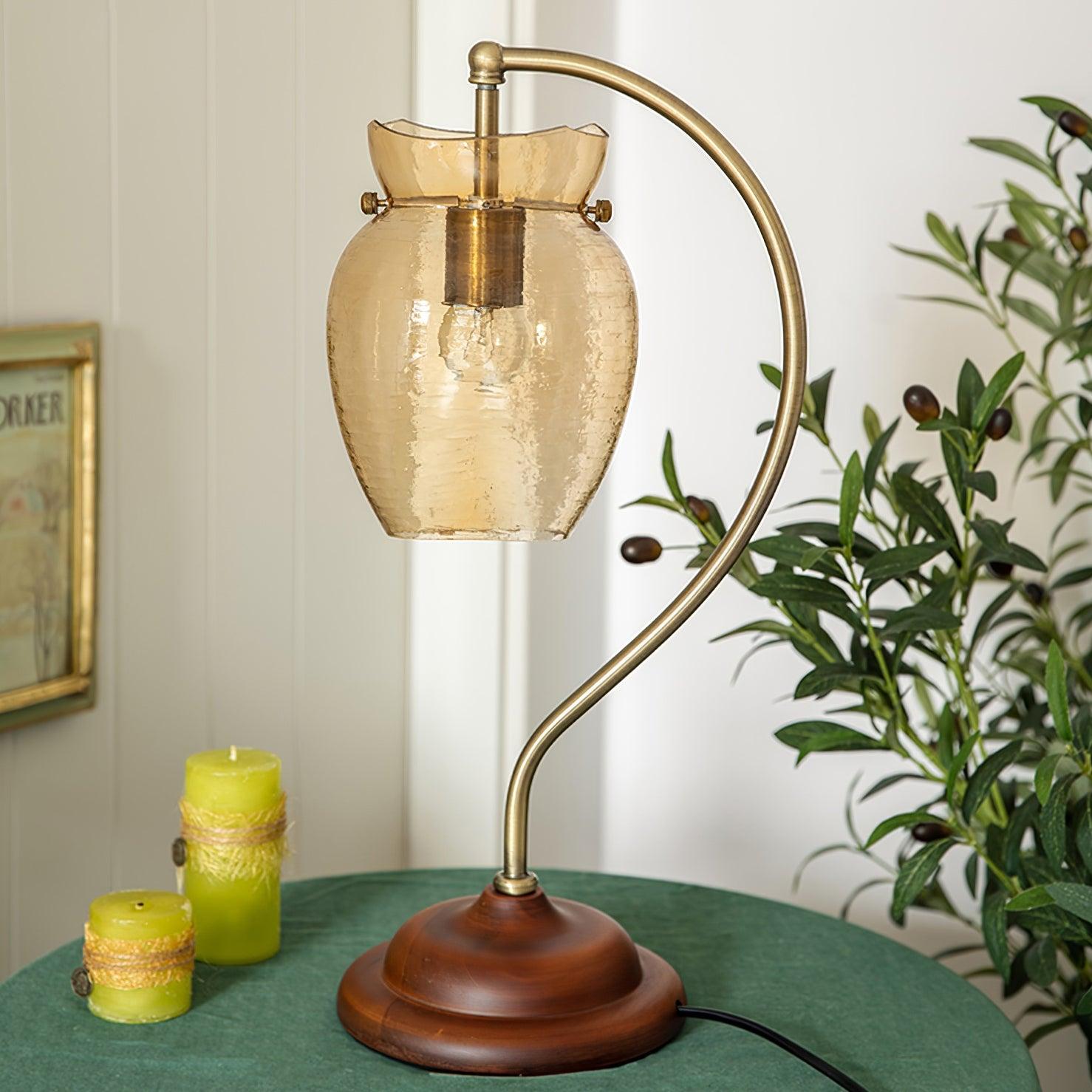 Vintage Natasha Table Lamp 18.8″ - Docos