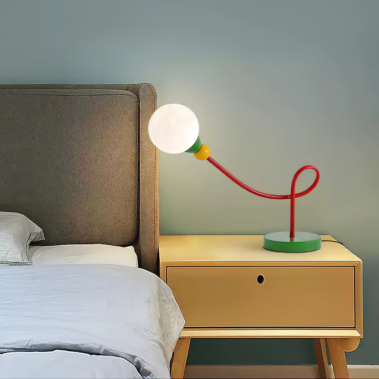 Vitan Table Lamp