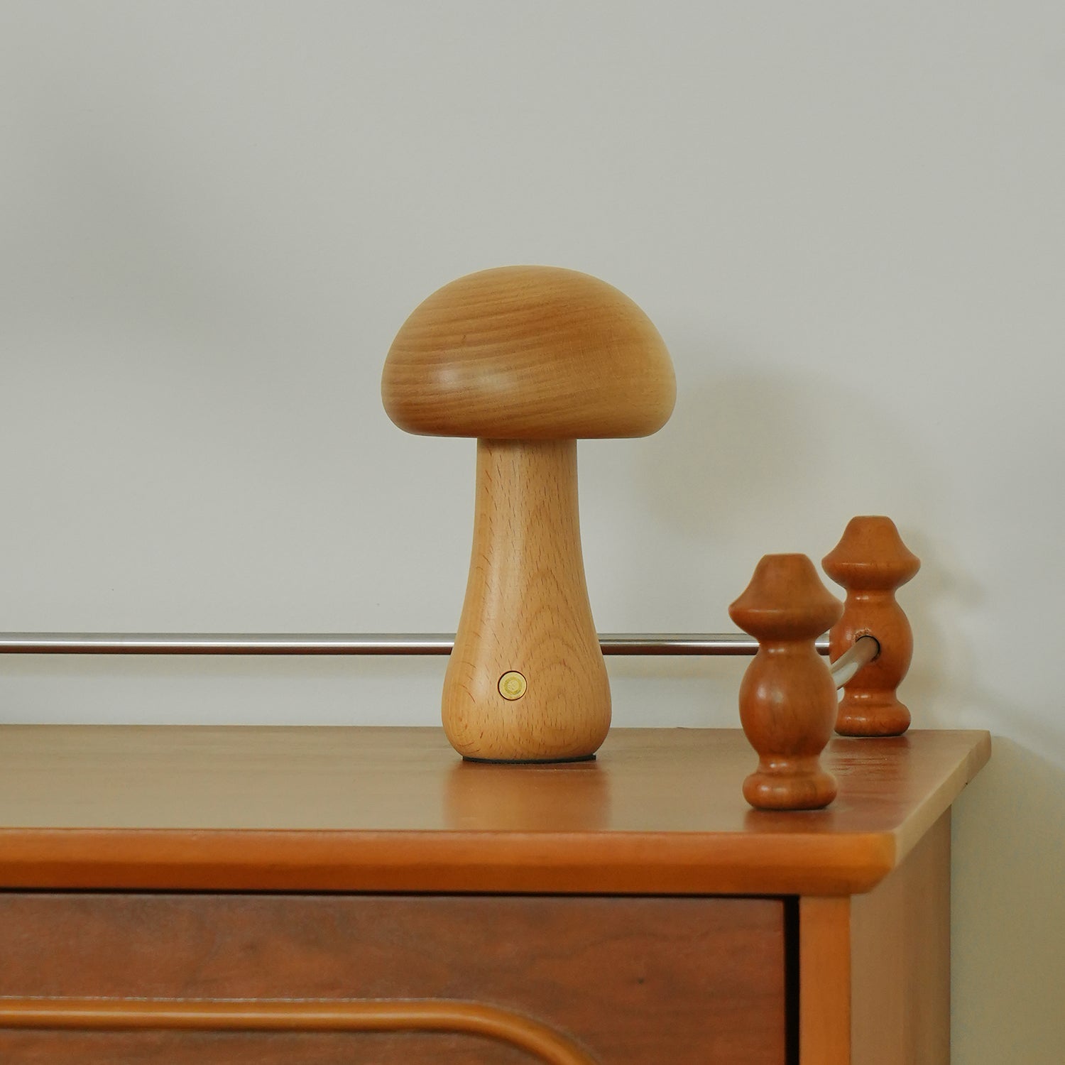 مصباح طاولة خشبي على شكل فطر 3.9"- 6.5"